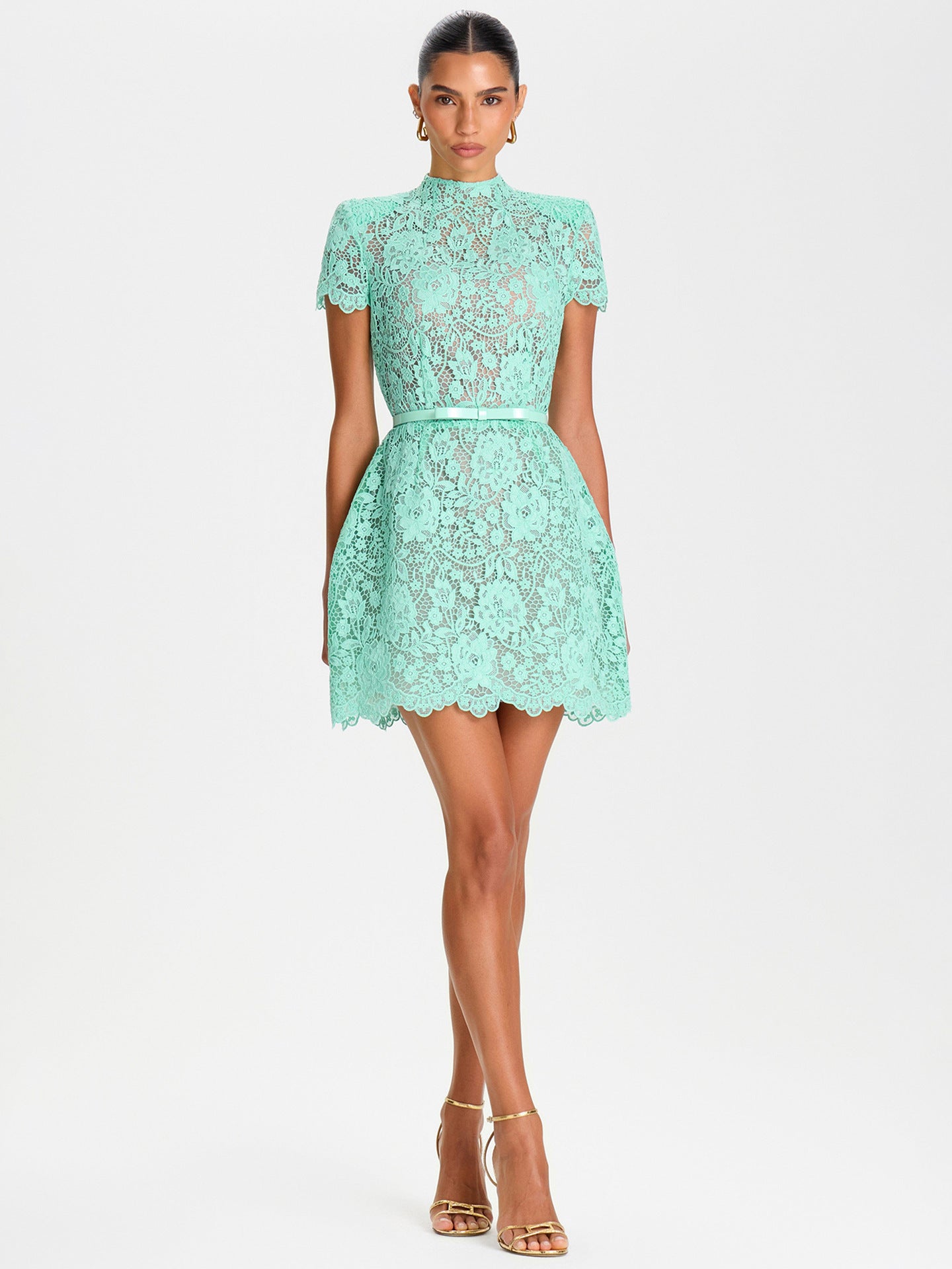 Lace Round Neck Short Dress
